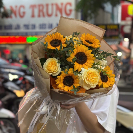 Bó Hoa Hướng Dương Rạng Rỡ – Vươn Tới Thành Công 