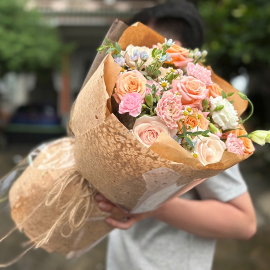 🍑 Bó Hoa Hồng Đào Ngọt Ngào – Gửi Trao Yêu Thương  