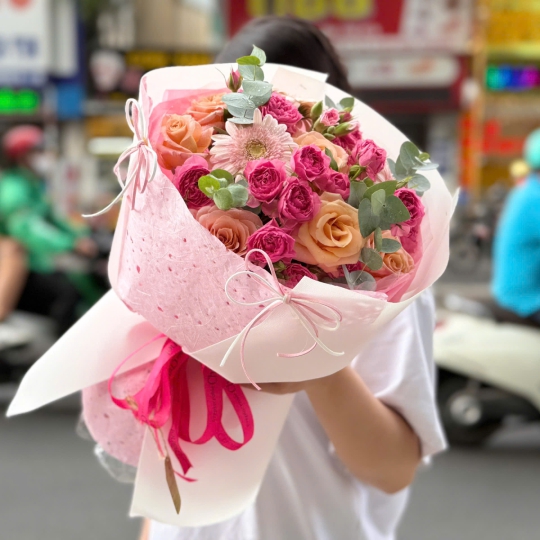 💗 Bó Hoa Hồng Phấn Ngọt Ngào – Sắc Xuân Yêu Thương 