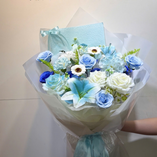 HOA SÁP BĂNG LAM – SẮC XANH TINH KHÔI 