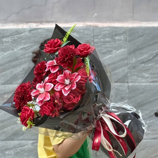 Hoa Sáp Hồng Vân Hồng – Bó Hoa Sáp Đỏ Rượu Sang Trọng 