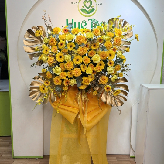 Kệ hoa khai trương Kim Sắc Thịnh Vượng  