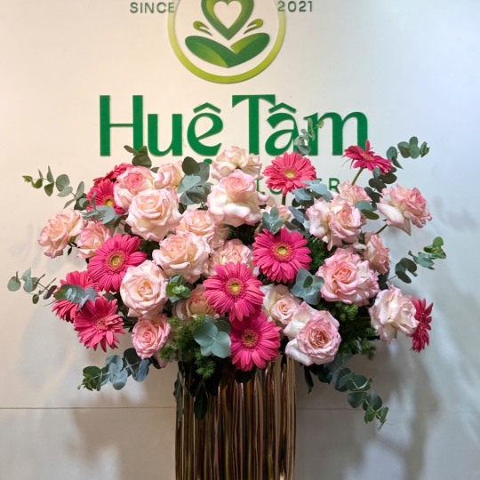Giỏ Hoa Hồng Phấn Ngọt Ngào 