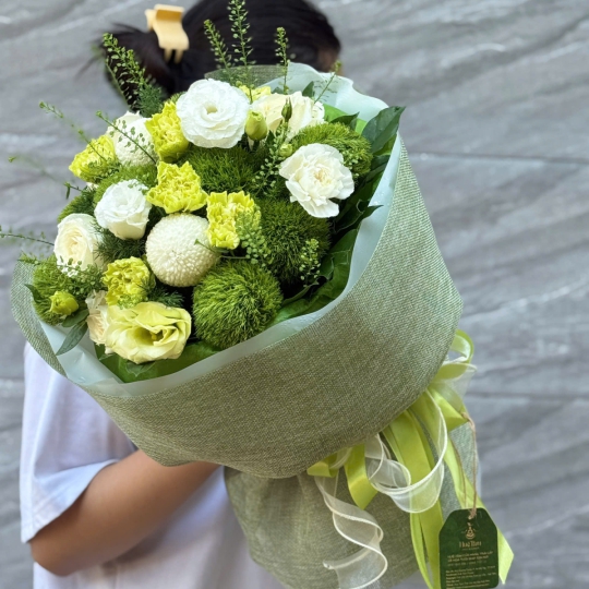 Bó Hoa Xanh Cẩm Tú Cầu & Cúc Tana – Thanh Mát An Nhiên  