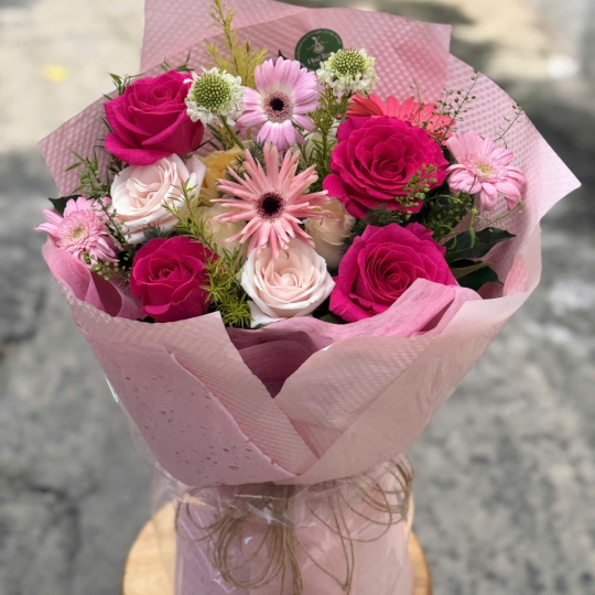Bó Hoa Hồng Hồng Pastel – Nàng Thơ Ngọt Ngào  