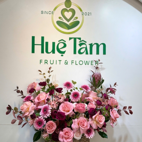 Giỏ Hoa Hồng Hồng Thơ Mộng – Nét Đẹp Dịu Dàng 