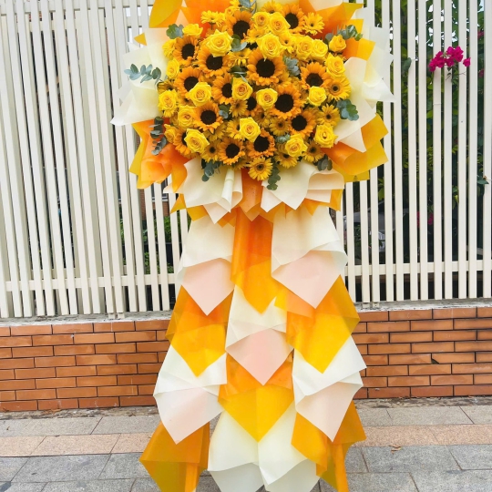 Kệ Hoa Khai Trương Rạng Rỡ Thành Công 🌞 