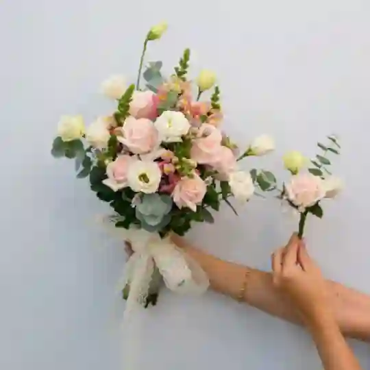 Bó Hoa Cưới Hồng Kem Ngọc Khiết 