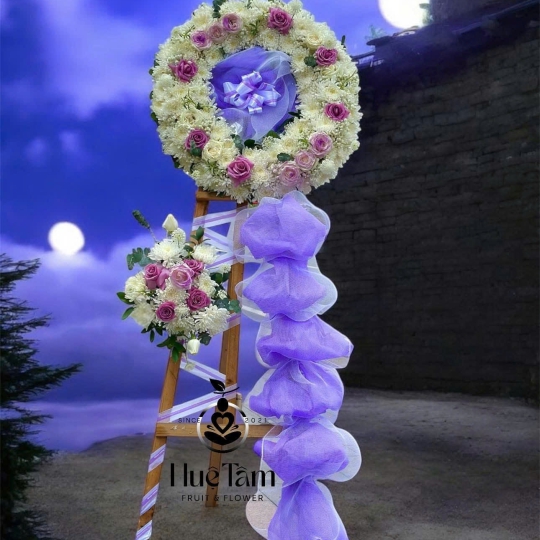 KỆ HOA CHIA BUỒN TÍM AN NHIÊN 