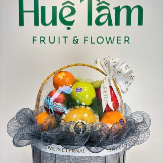 “Giỏ Trái Cây Tươi Ngọt Yêu Thương” 🍎🍊🍇 