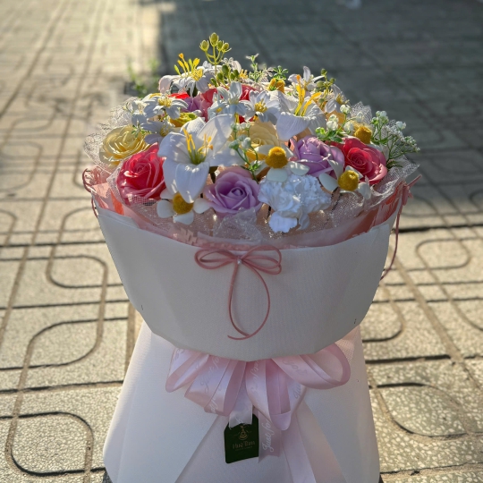 💗 Bó Hoa Sáp – Hồng Phấn Yêu Thương 