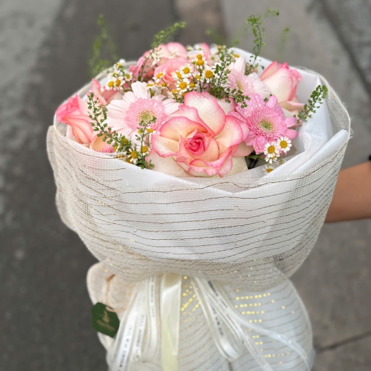 . 💌 Bó Hoa Pink Love – Gửi Em Ngọt Ngào 