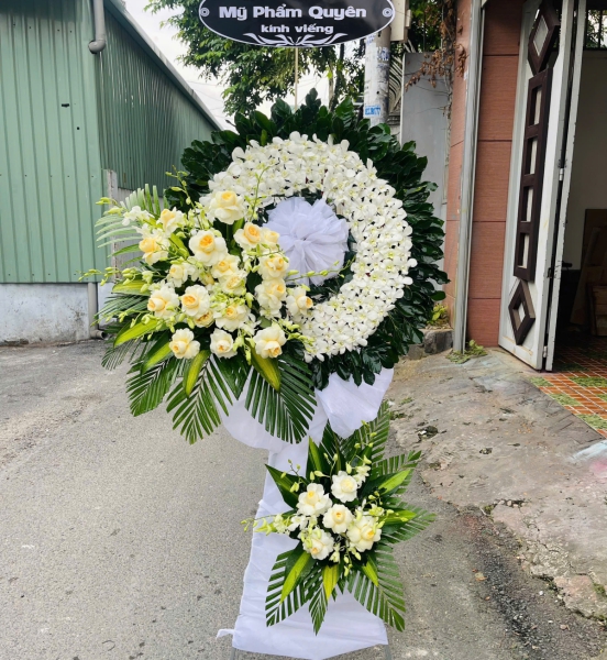 🤍 Sacred Farewell – Tiễn Đưa Thiêng Liêng