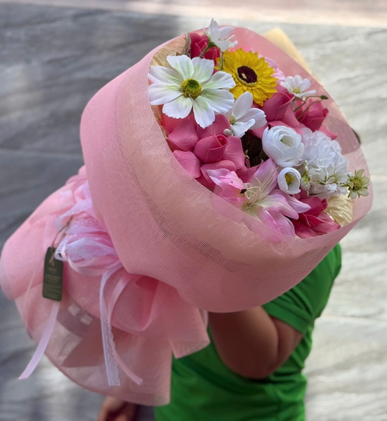 Bó Hoa Sáp Hoa Lụa Hồng Nhật Ánh Dương – Ngọt Ngào & Rạng Rỡ