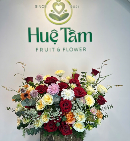 Giỏ hoa Tình Yêu Nở Rộ