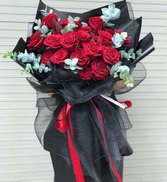 Bó Hoa Hồng Đỏ Tình Yêu Vĩnh Cửu