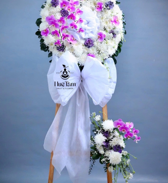 “Kệ Hoa Viếng Lan Hồ Điệp Tím Thanh Kính” 🌸🙏