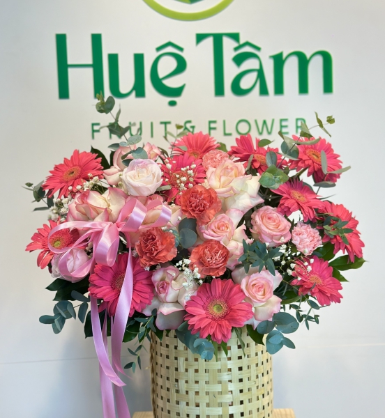Giỏ Hoa Hồng Duyên Sắc 🌸