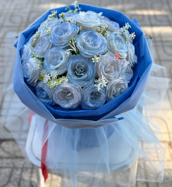 ✨ Bó Hoa Sáp Xanh – Ánh Trăng Bình Yên