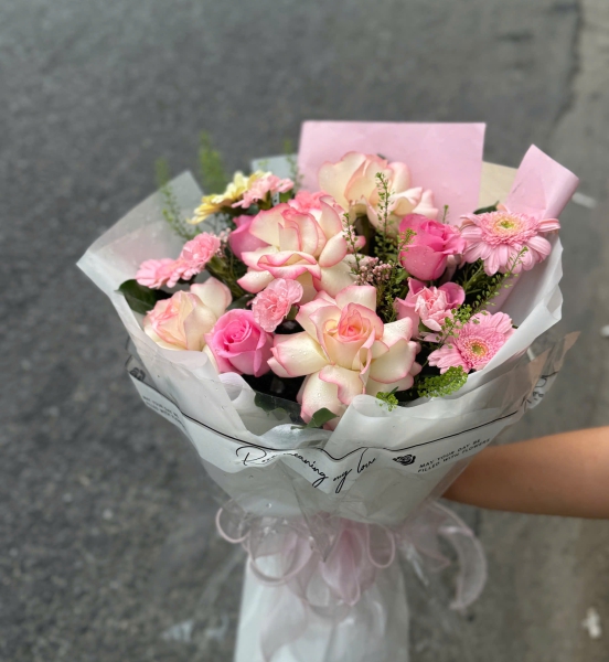 🌷 Sweet Blush Melody – Giai Điệu Hồng Ngọt Ngào