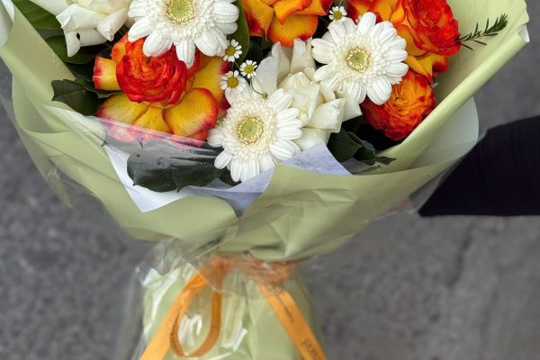 🌼 Bó Hoa Hồng Cam – Nắng Vàng Rực Rỡ 🌼